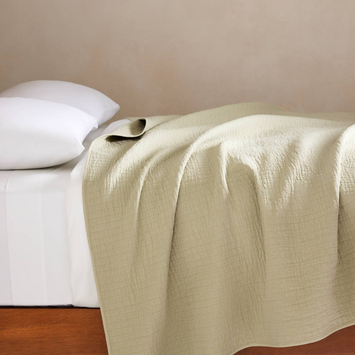 Brooklinen Weekend Wash Bed Blanket