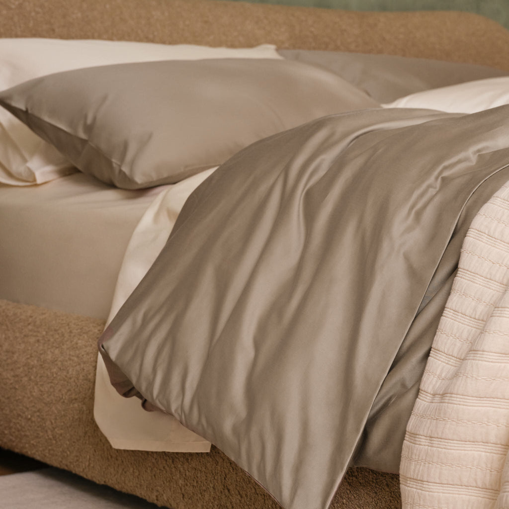 Brooklinen Luxe Sateen Pillowcase Set
