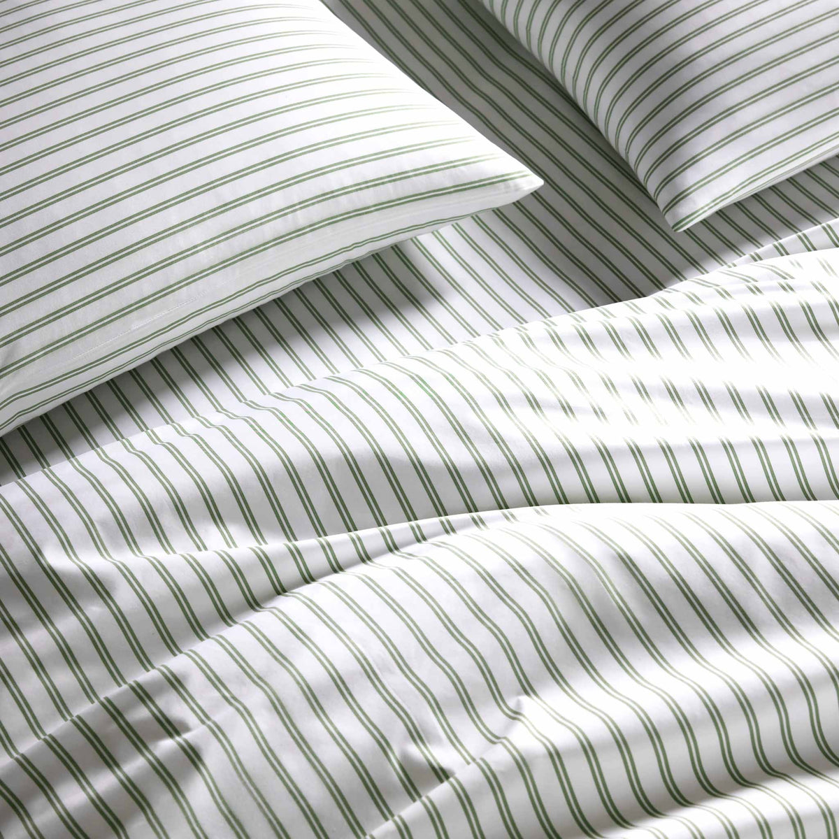 Brooklinen Classic Percale No Flat Sheet Set Bundle