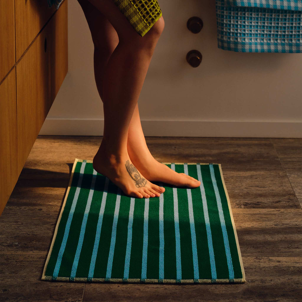 Brooklinen Reversible Looped Bath Mat